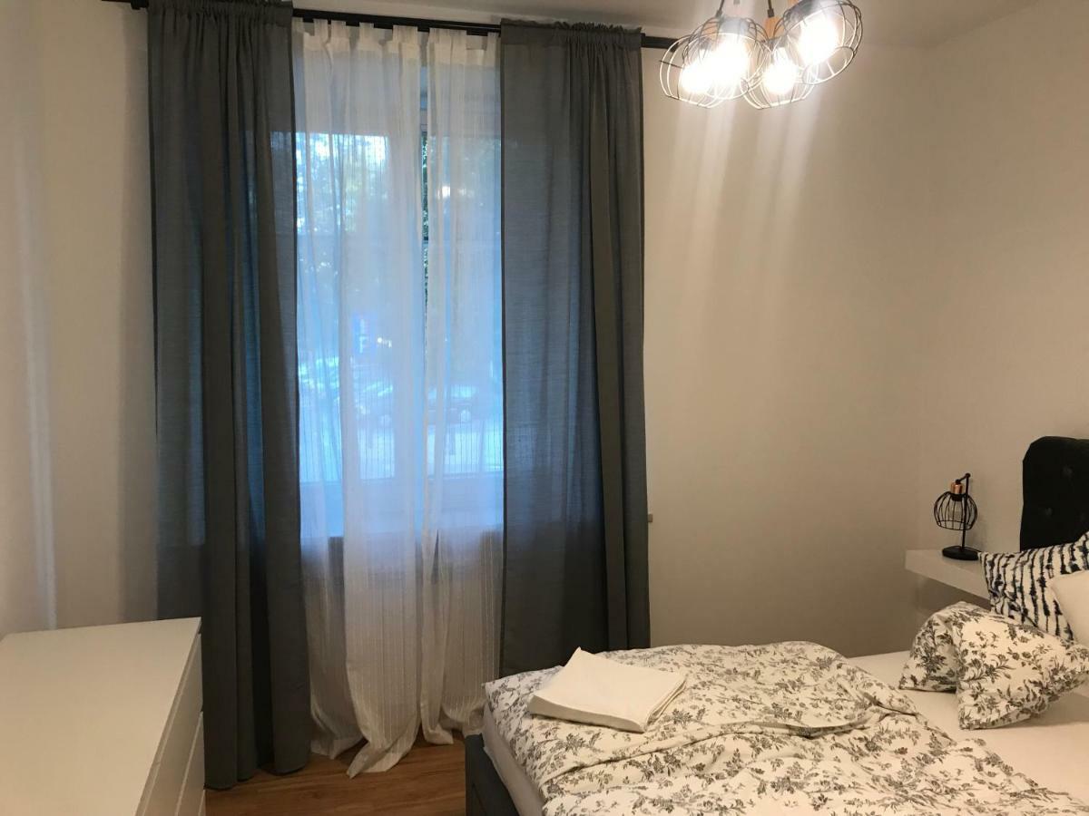 Apartamento Stare Miasto Swietojerska 12 Varsovia Exterior foto